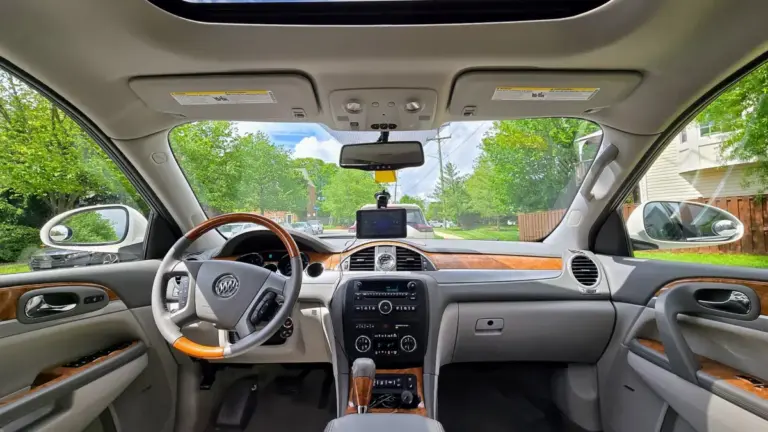 Android Auto 18 beta натякає на масштабний редизайн інтерфейсу Android Auto 18 beta натякає на масштабний редизайн інтерфейсу