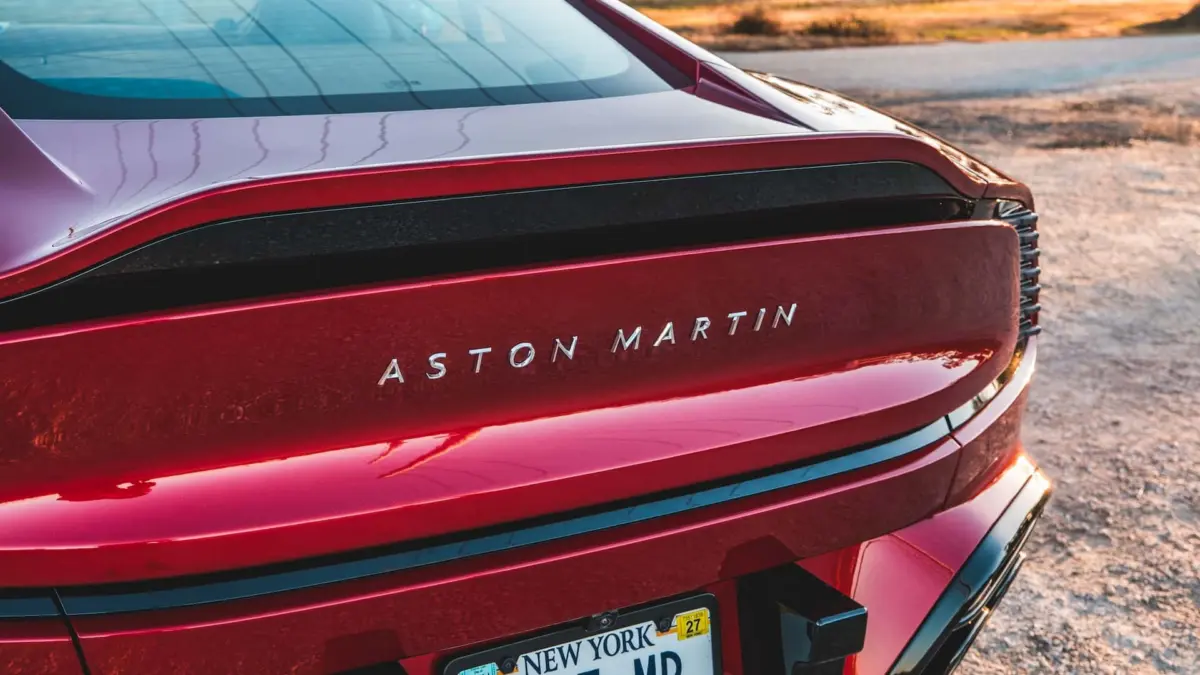 Aston Martin відзвітувала про збитки у 231 мільйон фунтів