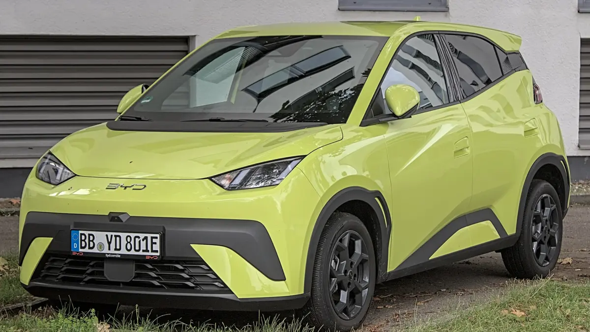 BYD представила друге покоління бюджетного електромобіля Seagull
