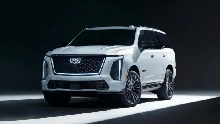 Cadillac випустила колекційний Escalade-V до 125-річчя бренду за $239 000 Cadillac випустила колекційний Escalade-V до 125-річчя бренду за $239 000