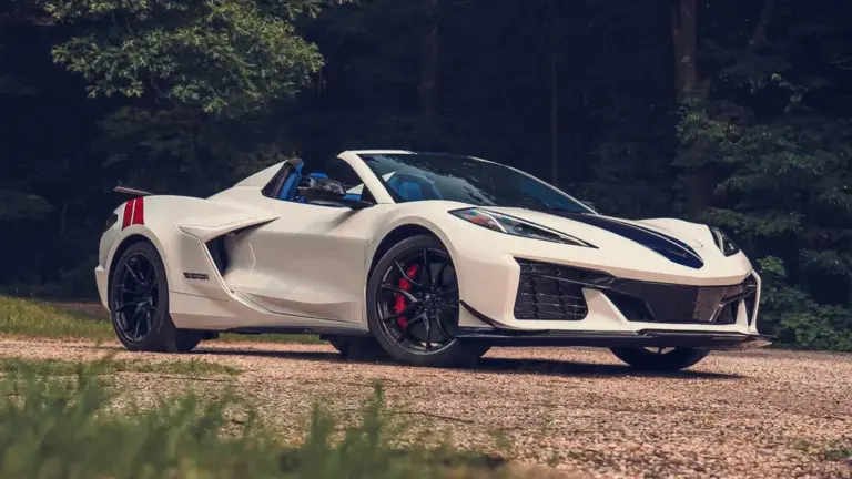 Chevrolet представила Corvette Grand Sport та гібридний Grand Sport X 2027 року