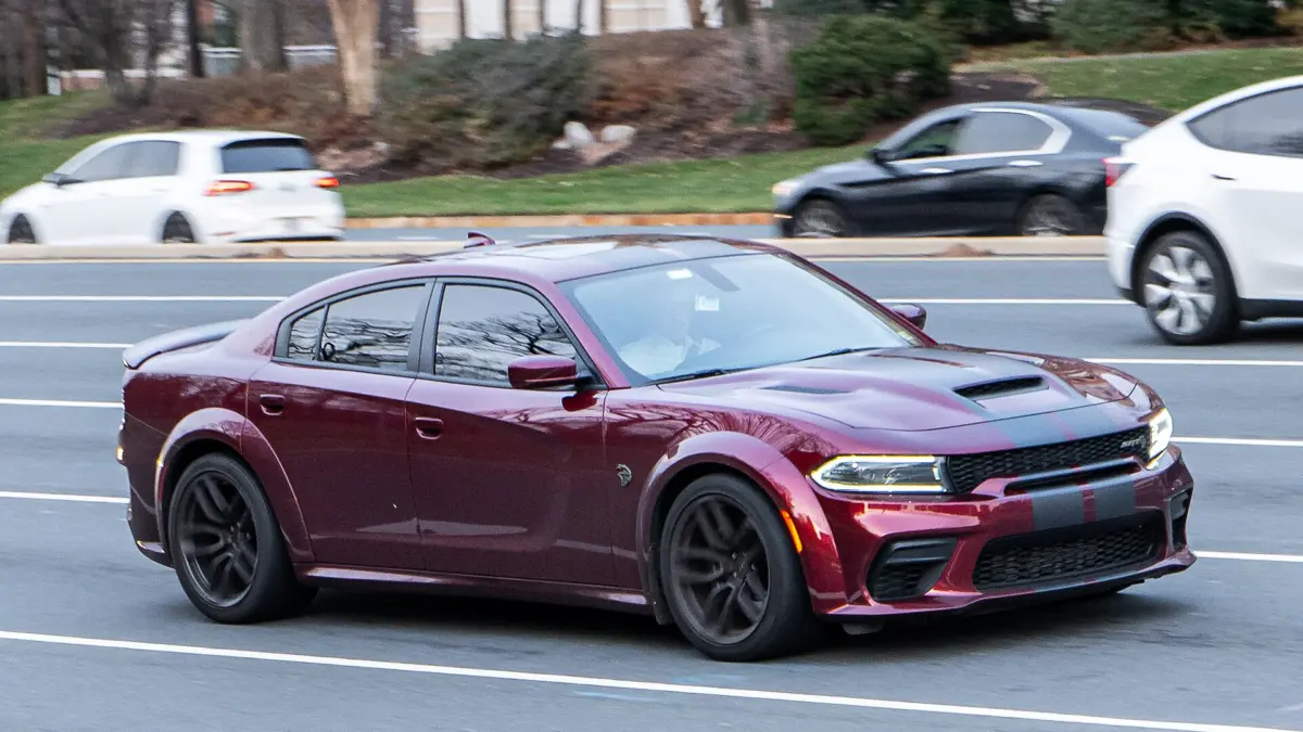 Dodge готує повернення Charger SRT Hellcat із двигуном V8 на 2028 рік