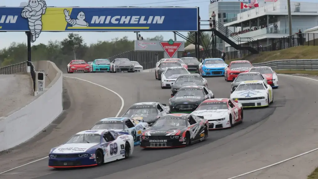 Dodge готується повернутися в NASCAR у 2027 році