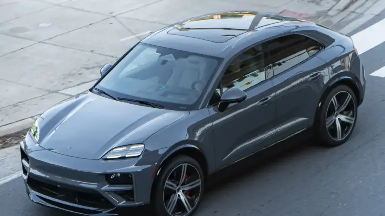Електричний Porsche Macan Turbo: чим дивує новий кросовер Електричний Porsche Macan Turbo: чим дивує новий кросовер