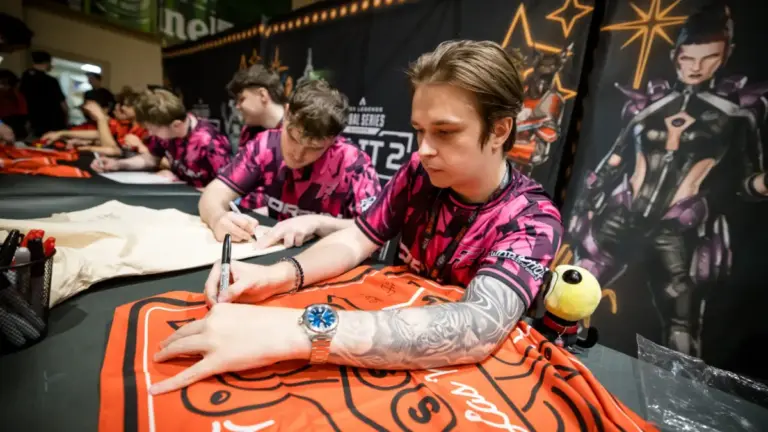 For Fun розповіли про свій старт на ALGS Split 2 Playoffs For Fun розповіли про свій старт на ALGS Split 2 Playoffs