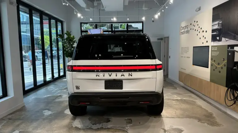 Гендиректор Rivian вважає, що автономність змінить дизайн майбутніх авто