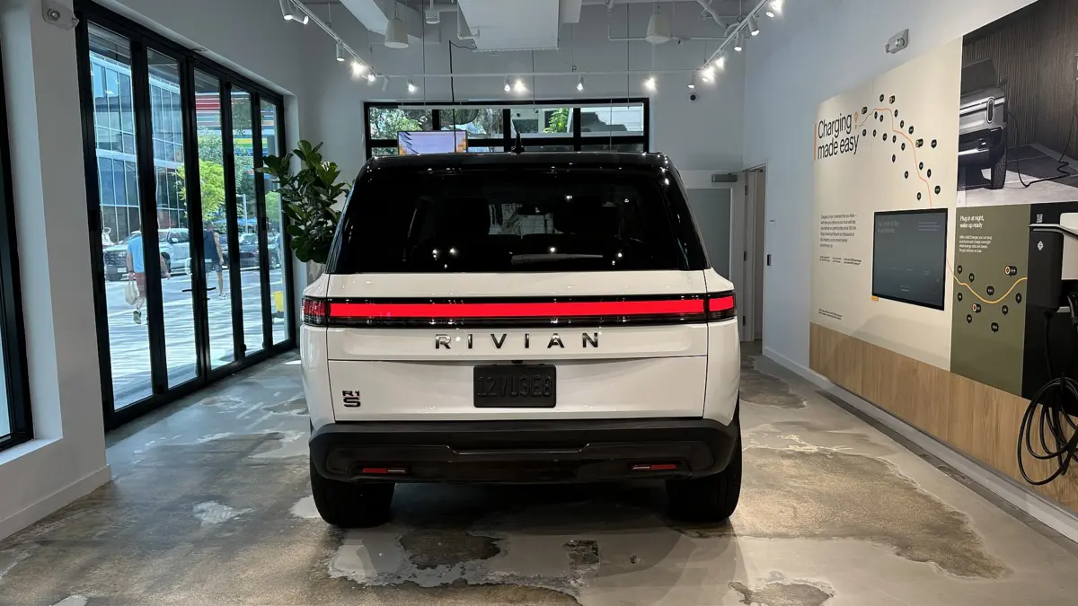 Гендиректор Rivian вважає, що автономність змінить дизайн майбутніх авто