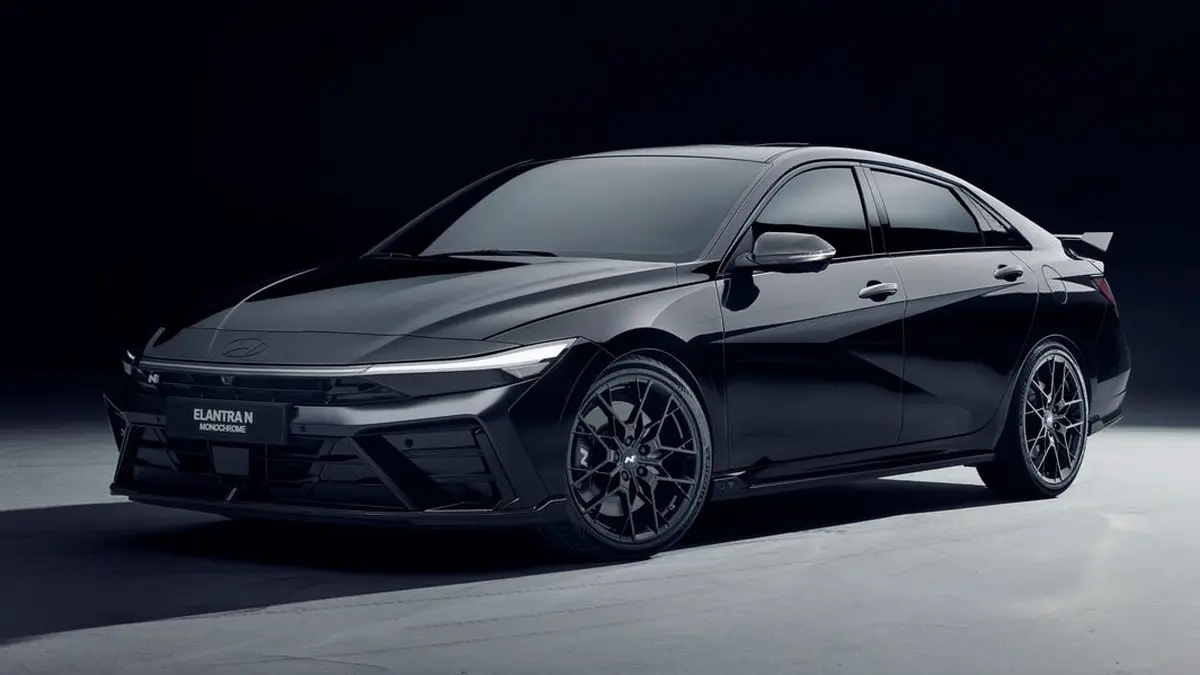 Hyundai випустила стриману спецверсію Elantra N Monochrome