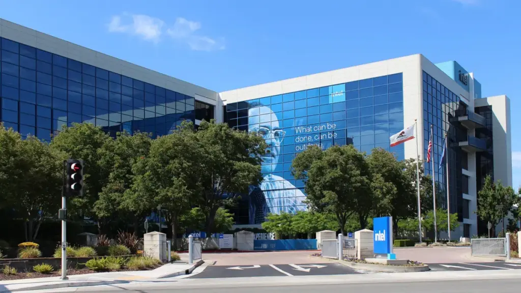 Intel заявляє про дефіцит чипів Wildcat Lake через попит на бюджетні ПК Intel заявляє про дефіцит чипів Wildcat Lake через попит на бюджетні ПК