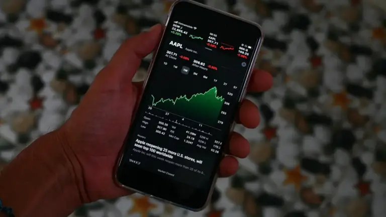 JP Morgan підвищив цільову ціну акцій Apple до $360 на тлі новин про iPhone JP Morgan підвищив цільову ціну акцій Apple до $360 на тлі новин про iPhone