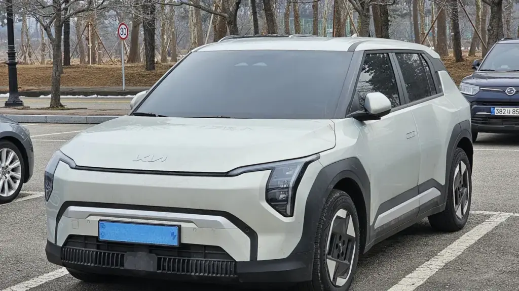 Kia готує доступний електромобіль EV3 для конкуренції на ринку Канади Kia готує доступний електромобіль EV3 для конкуренції на ринку Канади