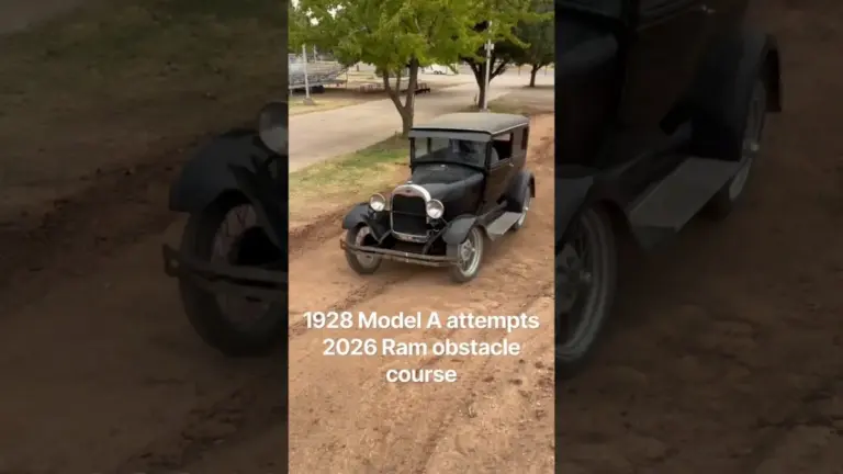 Класичний 1928 Ford Model A легко подолав бездоріжжя для сучасних пікапів Класичний 1928 Ford Model A легко подолав бездоріжжя для сучасних пікапів