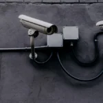Коледж в Іллінойсі намагався розірвати контракти з виробником камер Flock