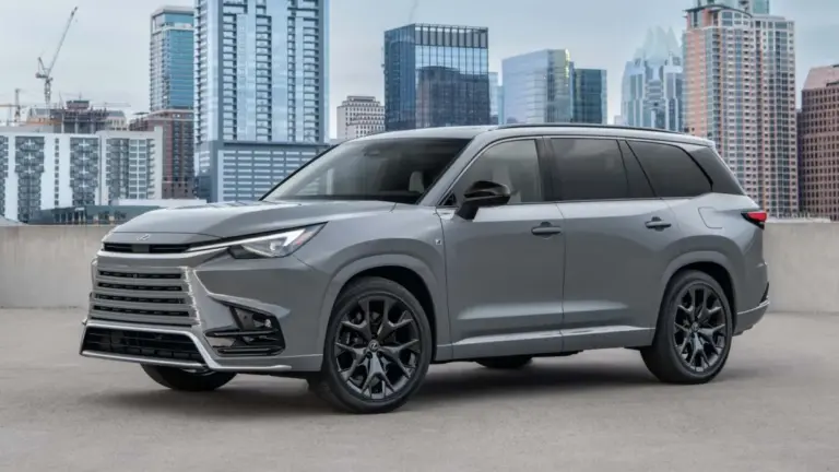 Lexus відмовляється від плагін-гібрида TX 550h+ після 2026 модельного року