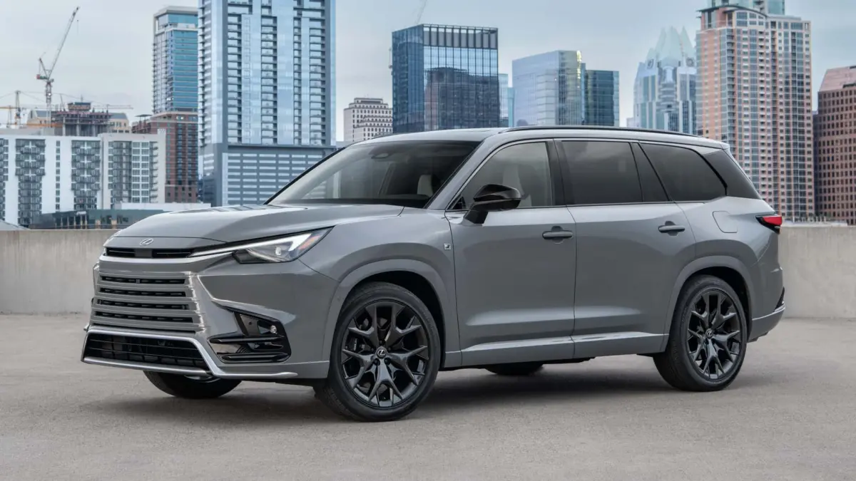 Lexus відмовляється від плагін-гібрида TX 550h+ після 2026 модельного року