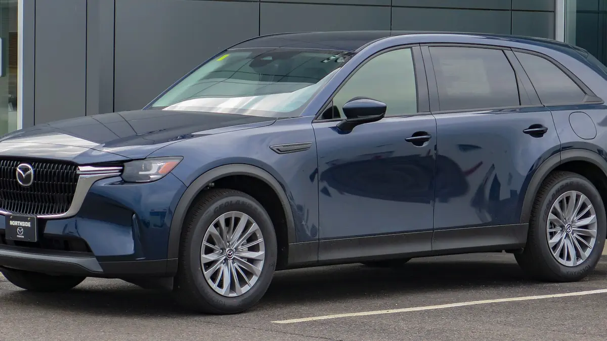 Mazda відмовиться від кросовера CX-70 на користь дворядного CX-90