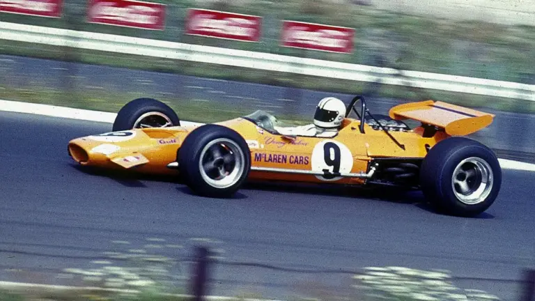 McLaren продає п’ять легендарних болідів Формули-1 із власної колекції McLaren продає п’ять легендарних болідів Формули-1 із власної колекції