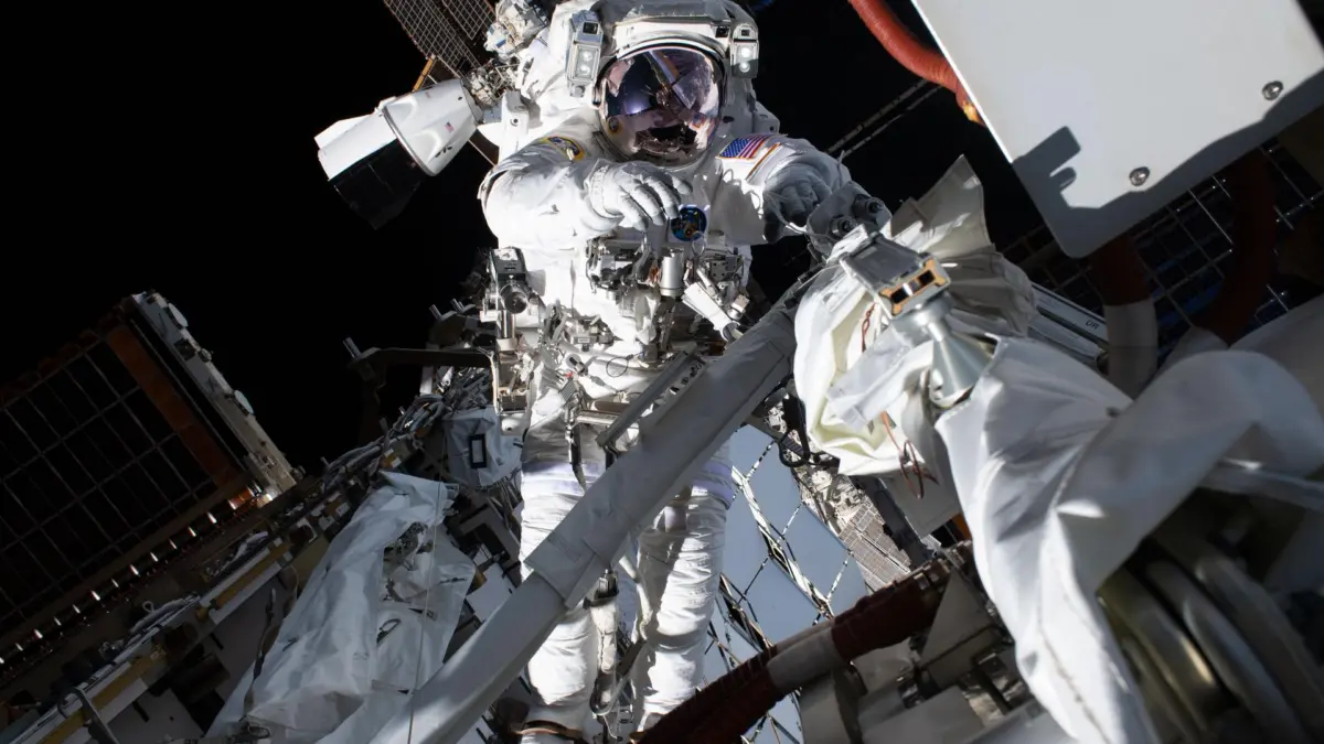 NASA готується до ювілейних виходів у відкритий космос для модернізації МКС