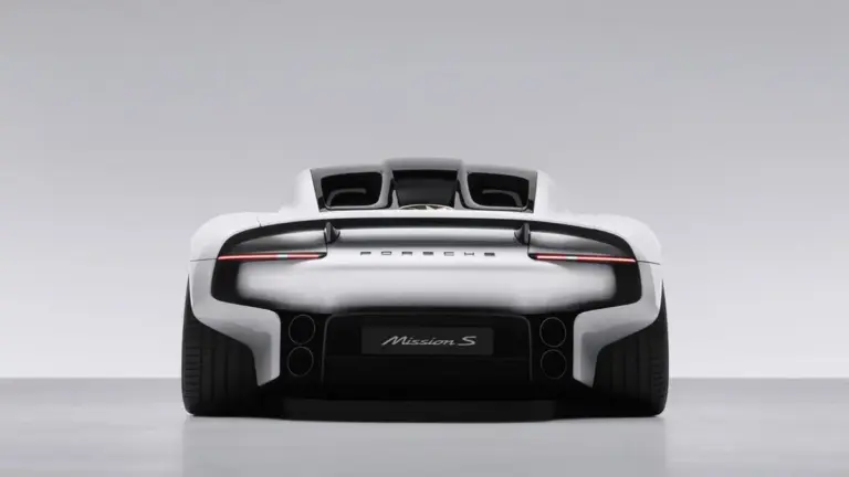 Новий шеф-дизайнер Porsche розповів про створення суперкара Mission S Новий шеф-дизайнер Porsche розповів про створення суперкара Mission S