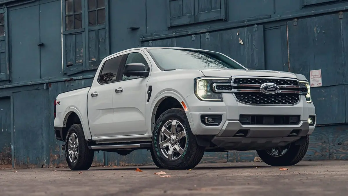 Пікап Ford Ranger отримає двигун V-6 та нові функції у 2027 модельному році