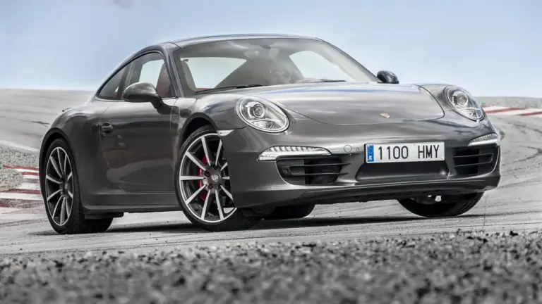Porsche планує випустити 911 вартістю понад $400 000 заради прибутку Porsche планує випустити 911 вартістю понад $400 000 заради прибутку