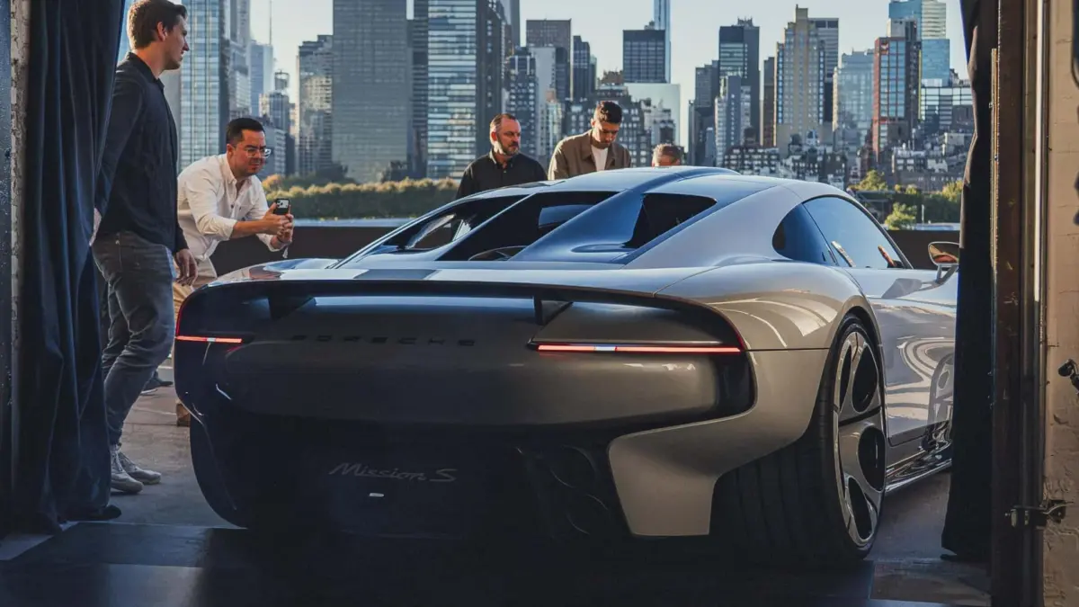 Porsche відмовилася від повністю електричного суперкара через брак попиту