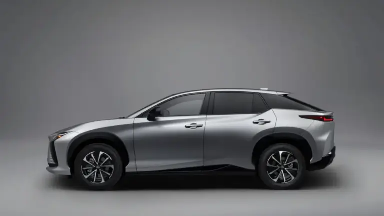 Преміальний електрокросовер Lexus RZ 2027 року коштуватиме від $47 495 Преміальний електрокросовер Lexus RZ 2027 року коштуватиме від $47 495