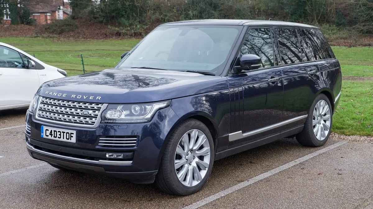 Range Rover готується до планового оновлення через п'ять років