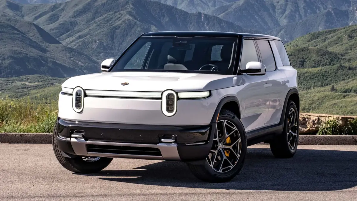 Rivian запускає програму тестування автопілота Point-to-Point