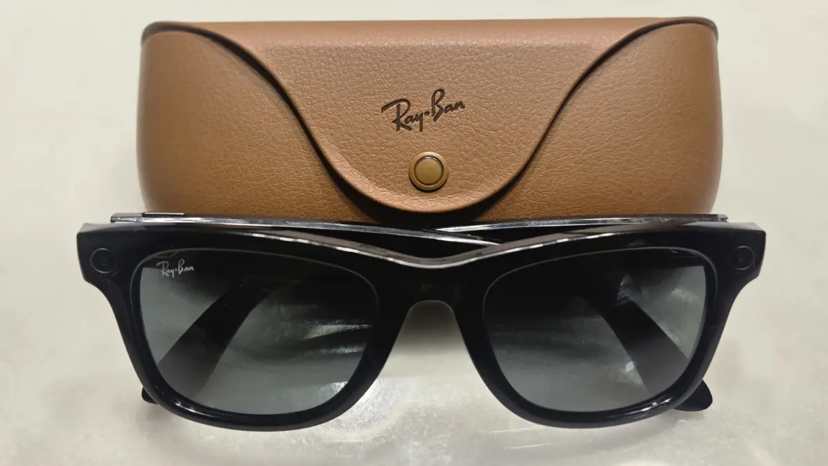 Розумні окуляри Ray-Ban Meta записували розмови без відома користувачів
