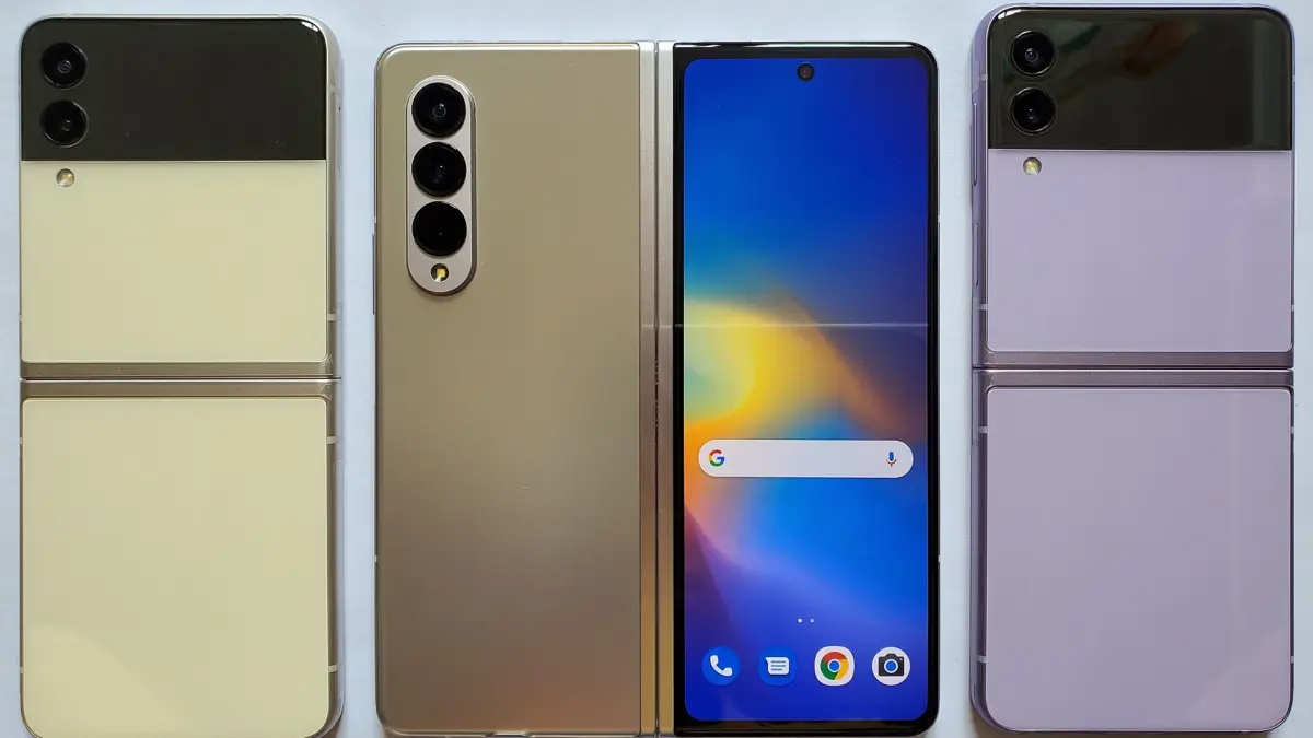 Samsung розглядає дві нові версії Galaxy Z Fold 9