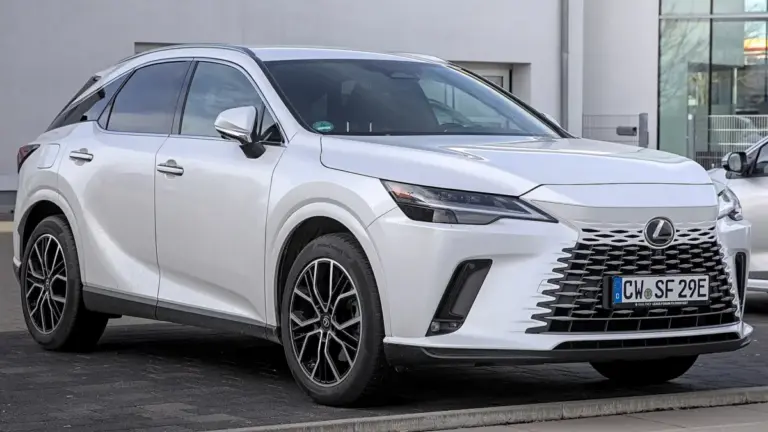 Що насправді означають абревіатури в назвах моделей Lexus Що насправді означають абревіатури в назвах моделей Lexus