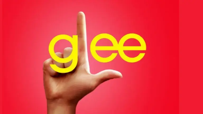Стримінги Disney+ та Hulu офіційно замовили перезапуск серіалу Glee