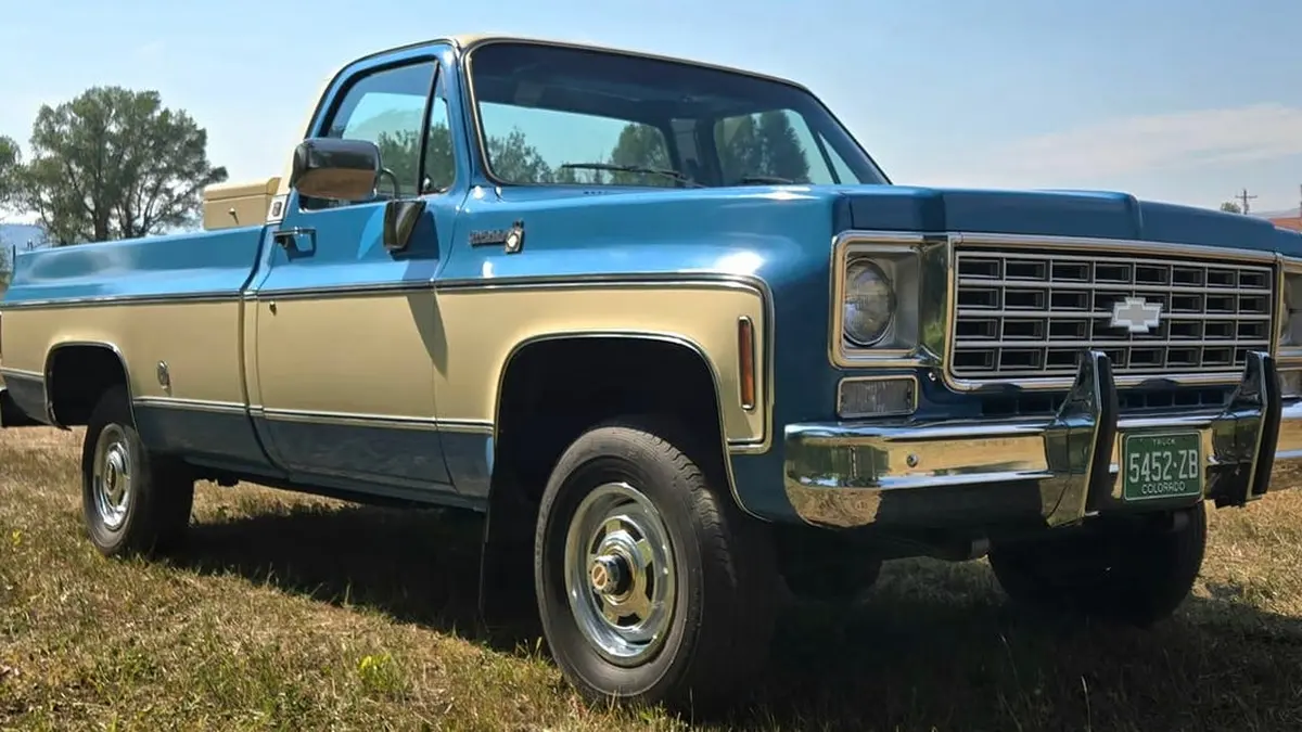 В США на аукціон виставили класичний пікап Chevrolet K10 1976 року