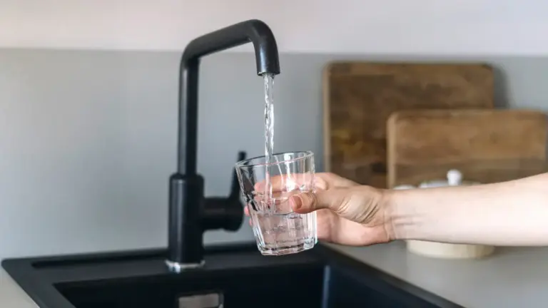 Вміст «вічних хімікатів» у питній воді США може бути вдвічі вищим Вміст «вічних хімікатів» у питній воді США може бути вдвічі вищим