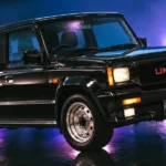 Японські тюнери перетворили Suzuki Jimny на GMC Typhoon 90-х