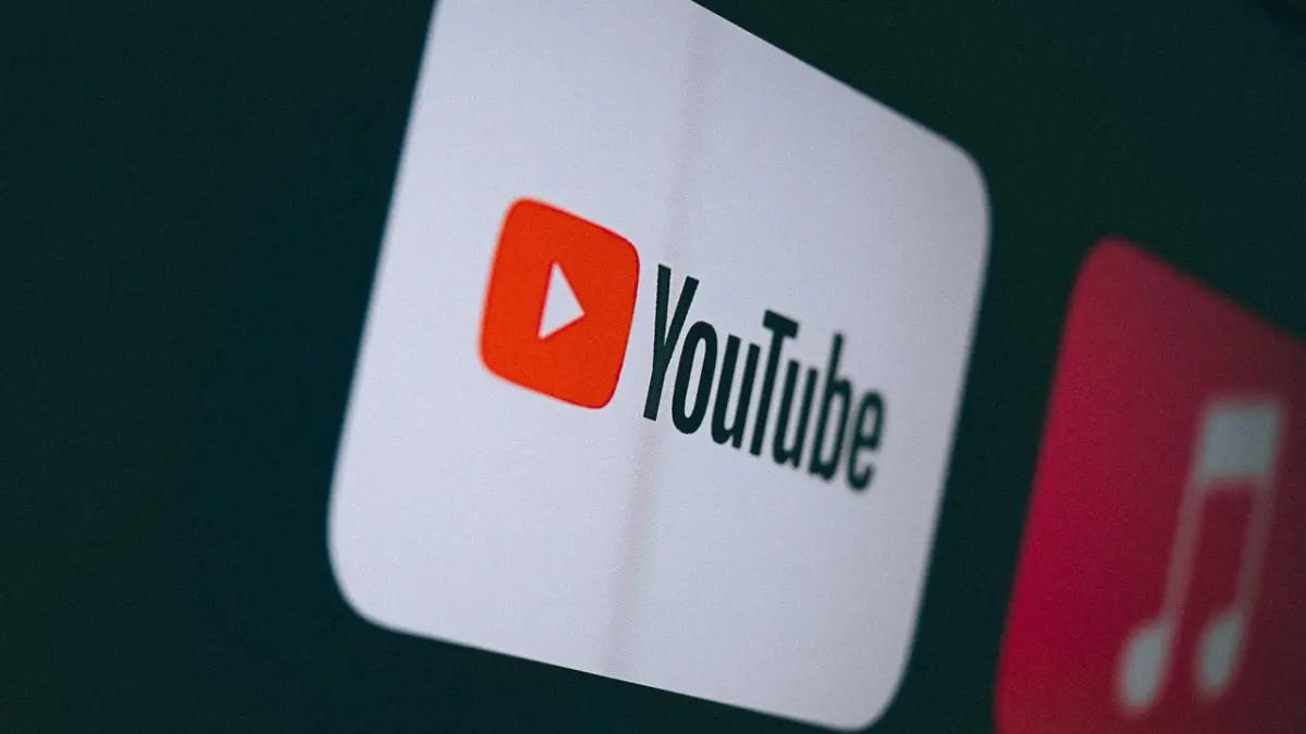 YouTube прибирає вкладку «Підписки» з нижньої панелі в мобільних додатках